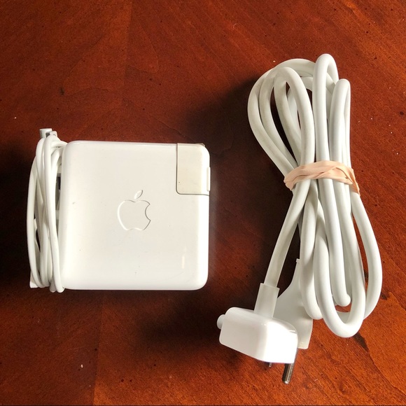 Apple 65w MagSafe 2 Power Adapter Current Macbook Air Models With Ext Cord - Picture 1 of 7